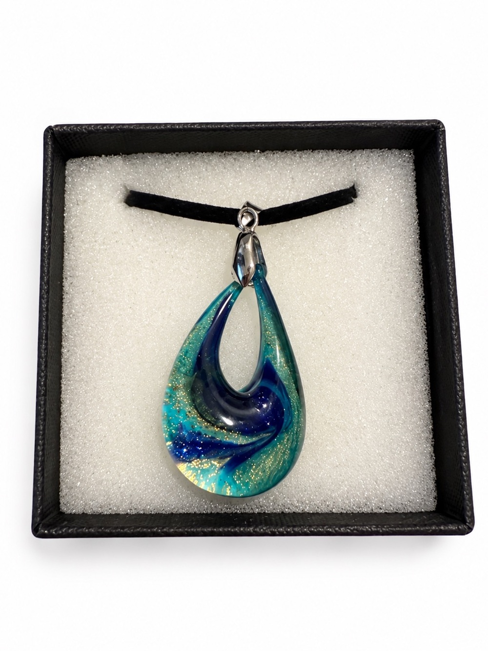 Murano Glass Italian Pendant Necklace – Handcrafted Glass – Purchased in Italy